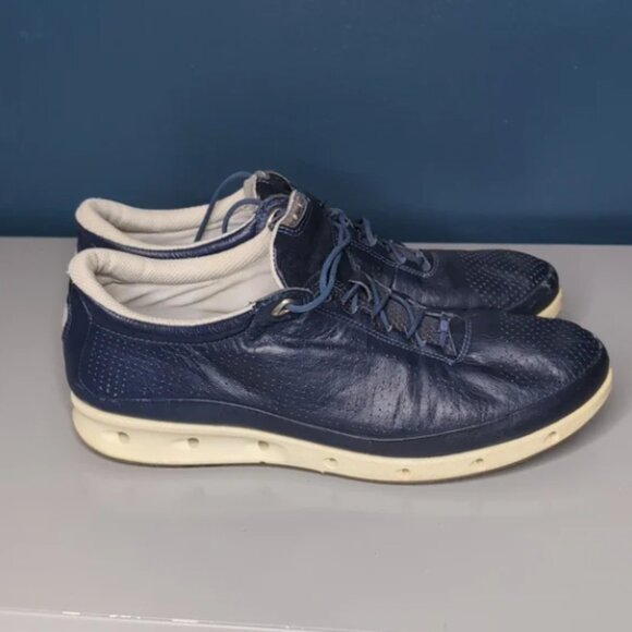 ECCO Women's Size 9 Navy Yak Perforated Leather Gore-Tex Surround Lace Up Shoes - Picture 3 of 7